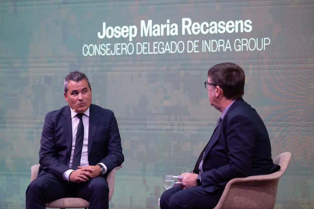 Recasens assumiu a Indra em junho, vindo da Renault, numa empresa com crescimento e projetos recordes. O desafio agora …