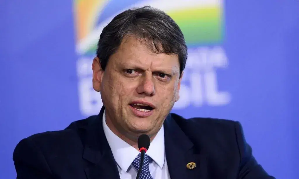 Tarcísio de Freitas ganhou direito de resposta contra o deputado Antonio Donato por acusação sem provas. Usar o nome do…