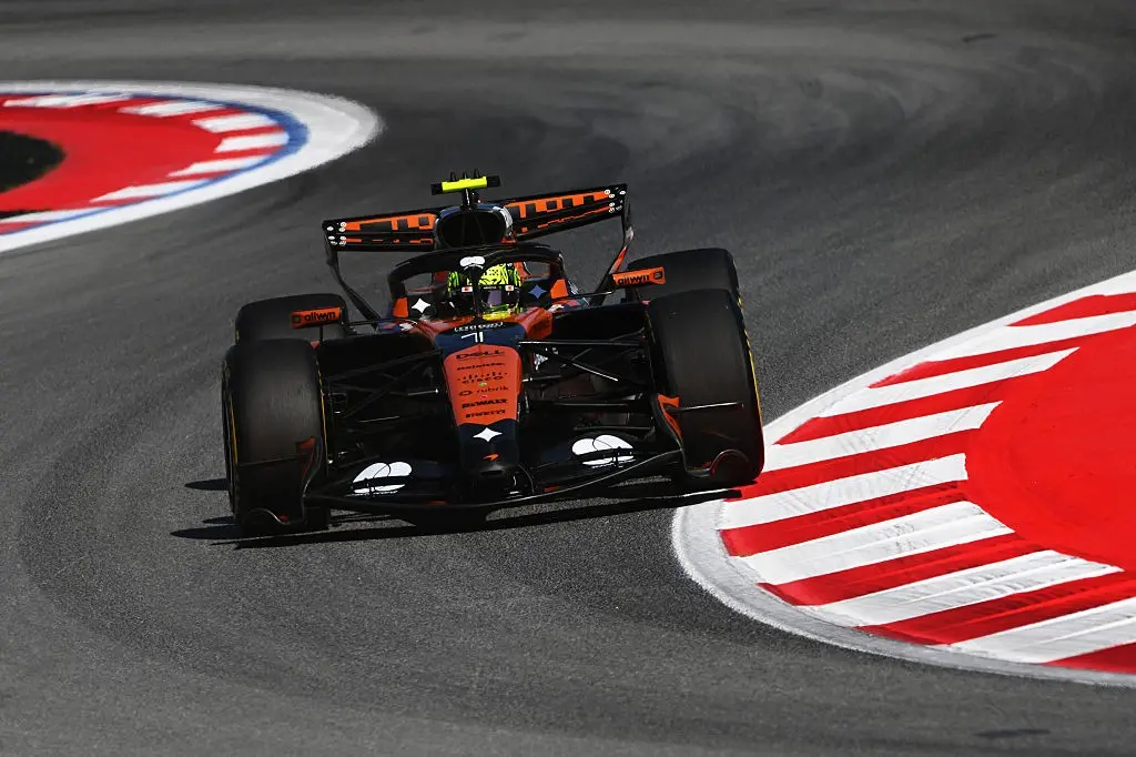 McLaren lança projeto P47, seu primeiro SUV, com previsão de 2028. A fabricante britânica rompe o foco em hipercarros, …