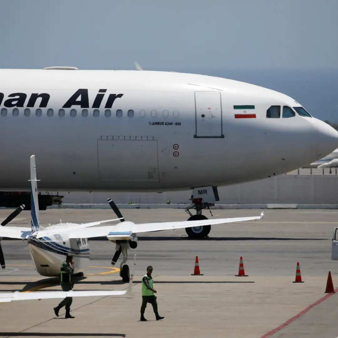 Mahan Air parou voos para países vizinhos logo depois das sanções dos Estados Unidos na aviação iraniana. Esse moviment…