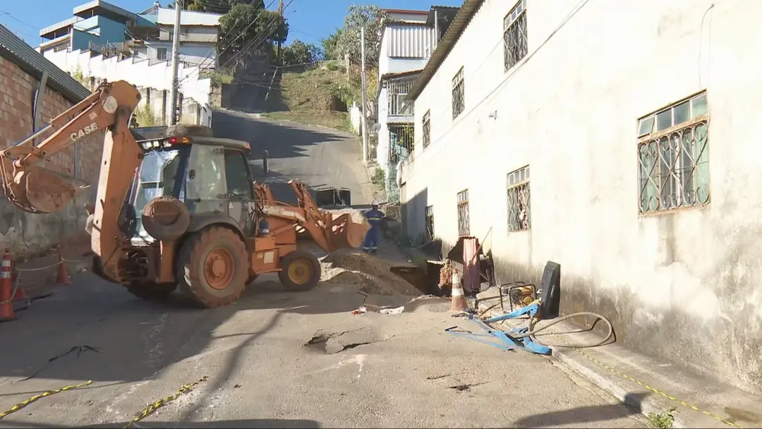 Barreiro, Belo Horizonte, viu rompimento de adutoras da Copasa investigadas pela Polícia Civil. Quatro rompimentos entr…
