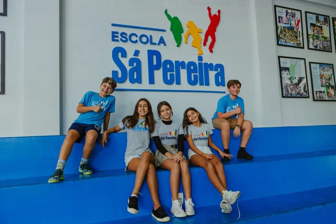 Escola Sá Pereira chega ao Recreio dos Bandeirantes com foco em arte e autonomia. A proposta pedagógica usa a curiosida…