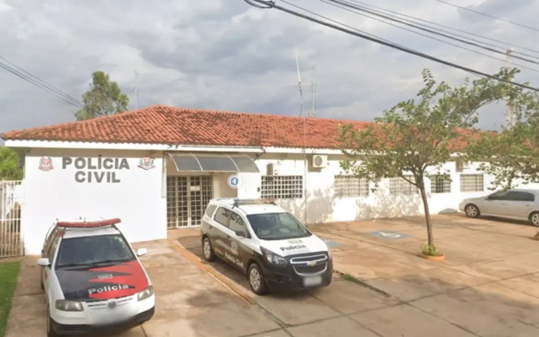 Em Valparaíso, SP, uma criança de cinco anos foi internada na UTI após ser atingida por um disparo acidental de arma de…