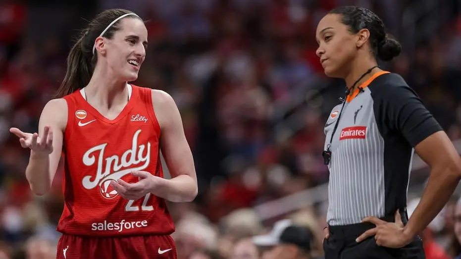 Caitlin Clark está tentando mudar a forma de falar com os juízes da WNBA para evitar a suspensão por faltas técnicas. E…