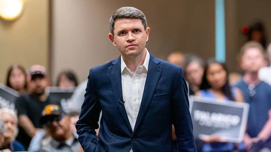 Talarico, candidato ao Senado, enfrenta acusações de corrupcao por trabalho de consultoria para uma firma enquanto esta…