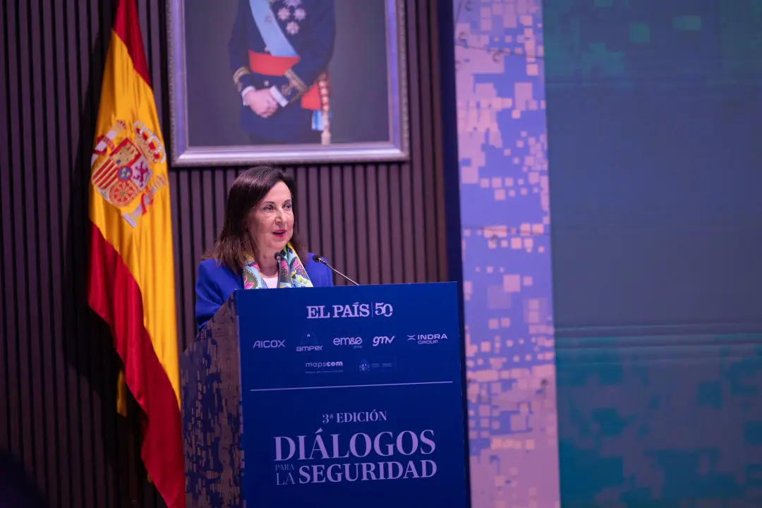 Ministra Robles garantiu que as Forças Armadas sempre defenderão a convivência e o respeito em Ceuta e Melilla. A visit…