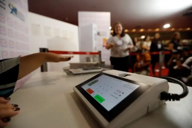 30 milhões de eleitores deixaram de votar nos últimos pleitos, segundo pesquisa que aponta solidão e exaustão mental co…