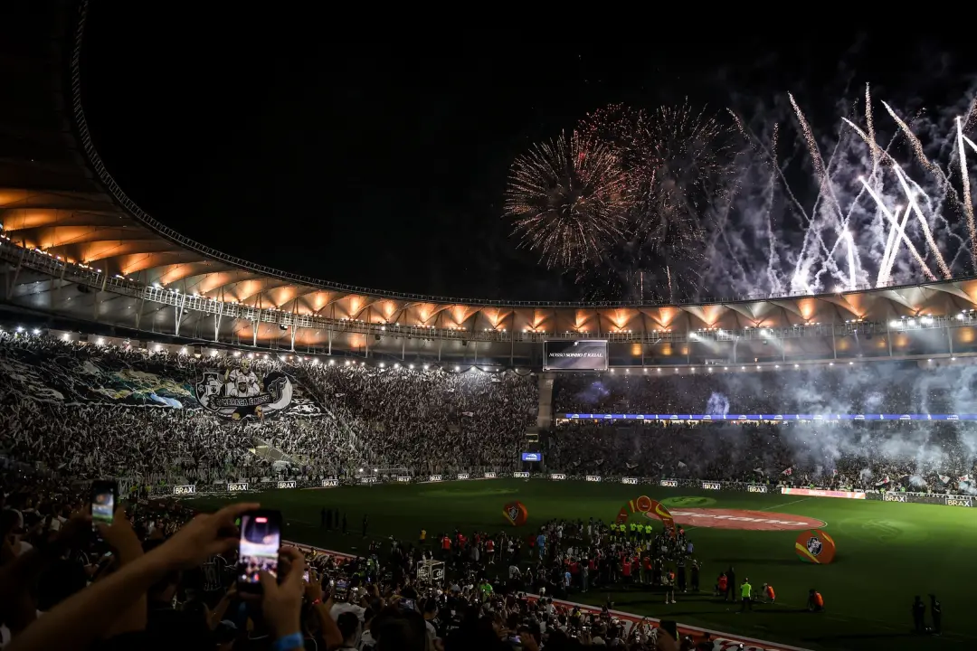 Maracanã, concessão para Fla Flu por 20 anos. O Vasco não faz parte do consórcio que gerencia o estádio, então precisa …