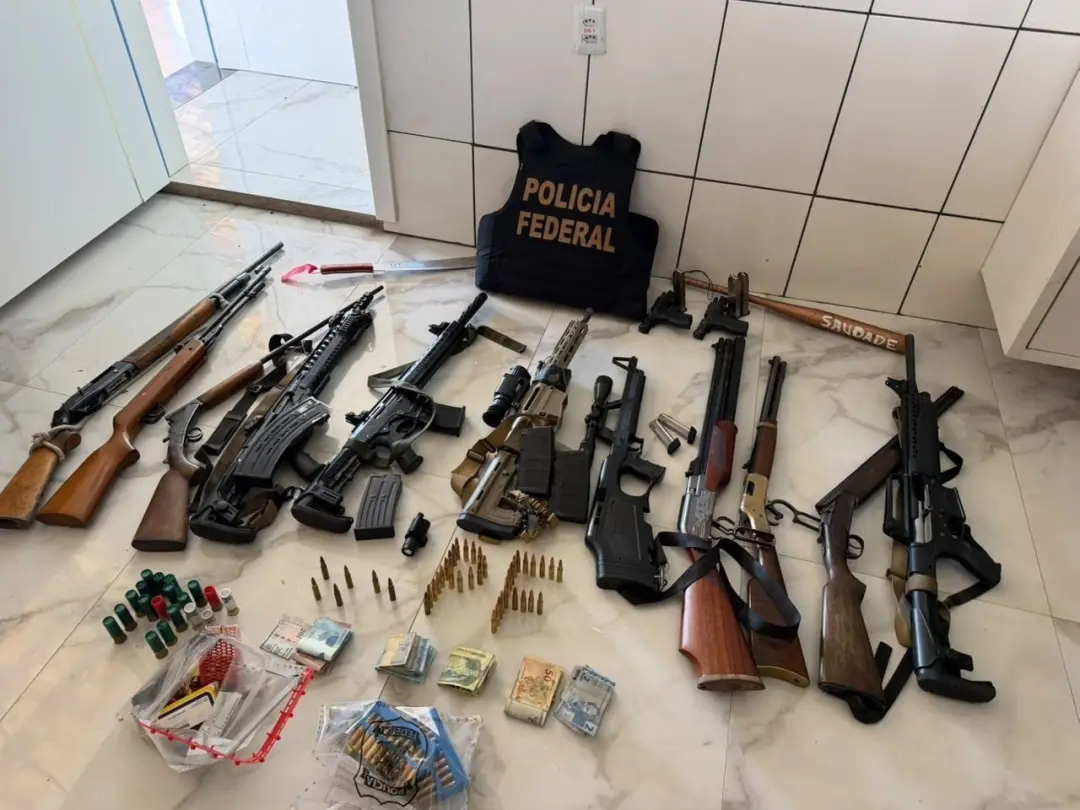 Porto Murtinho teve 23 trabalhadores encontrados em situação irregular em uma fazenda, e 14 armas de fogo foram apreend…