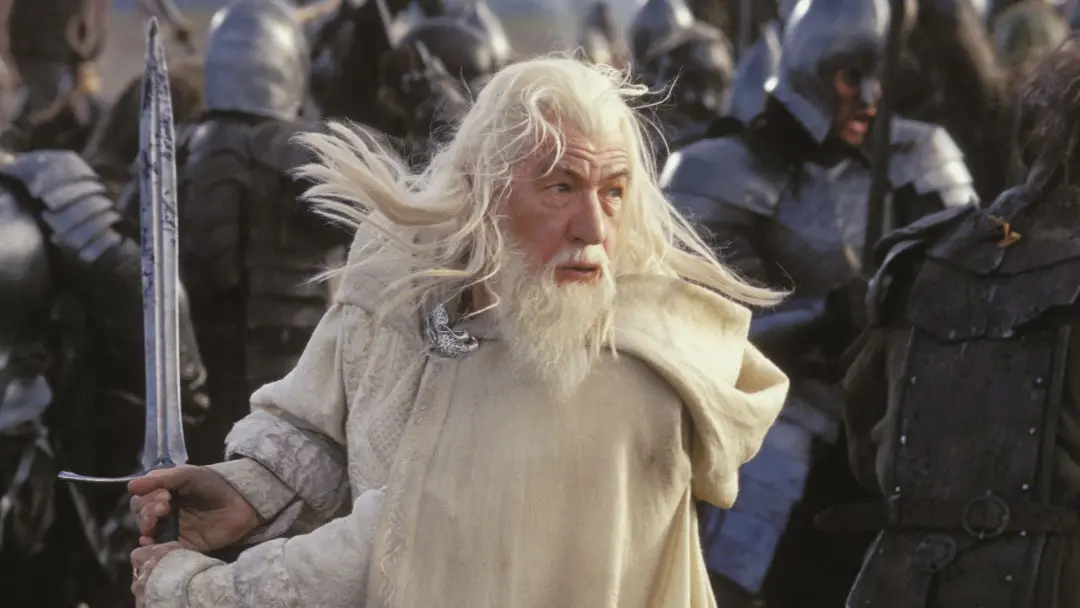 Ian McKellen volta como Gandalf no Hunt For Gollum. É bom ver esse retorno de um ícone da arte, porque a magia dessas h…