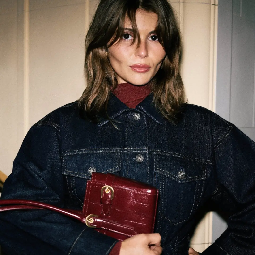 Olivia Jade tá de volta na moda, estrelando campanha de outono da Reformation. A gente pondera o uso de celebridade em …