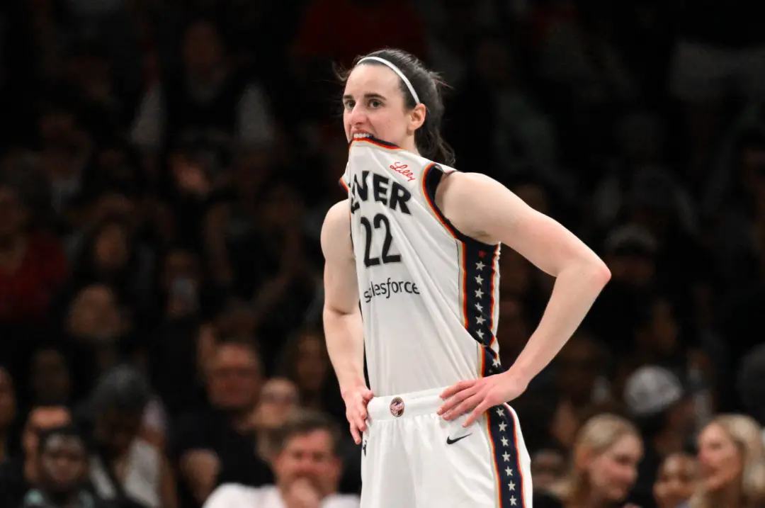 Caitlin Clark é provável para jogar contra o Toronto Tempo, após a pausa da World Cup. Ela volta com um problema no cor…