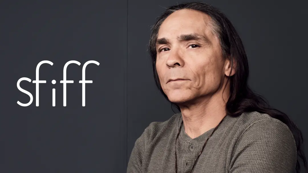 Zahn McClarnon recebeu o Premio Visionario do Santa Fe Film Festival no dia 16 de outubro. É um reconhecimento importan…