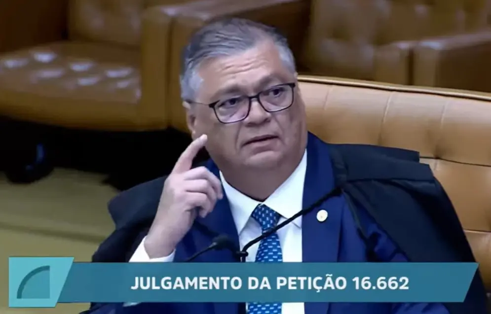 Ministro Dino questiona ao Gilmar Mendes decisões de Fachin sobre avocação de processos sem base legal. A transferência…