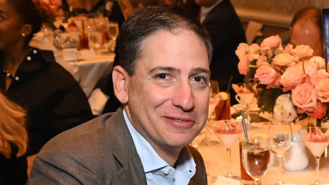 Eric Schrier deixa a Disney como presidente de originais internacionais e lança nova produtora sob o guarda-chuva da em…