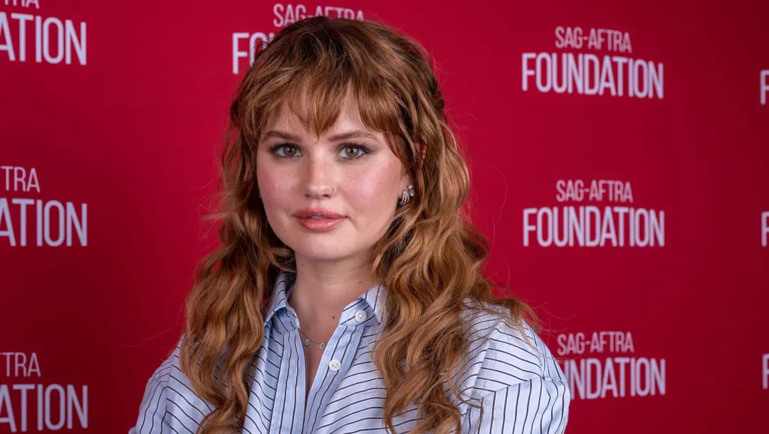 Debby Ryan passou meses em reabilitacao neurologica depois de uma lesao cerebral. É um processo que exige muita discipl…