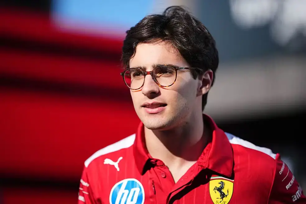 Rafa Câmara está na disputa pela vaga da Haas na Fórmula 1 em 2027. O piloto pernambucano tem apoio da Ferrari e a conc…