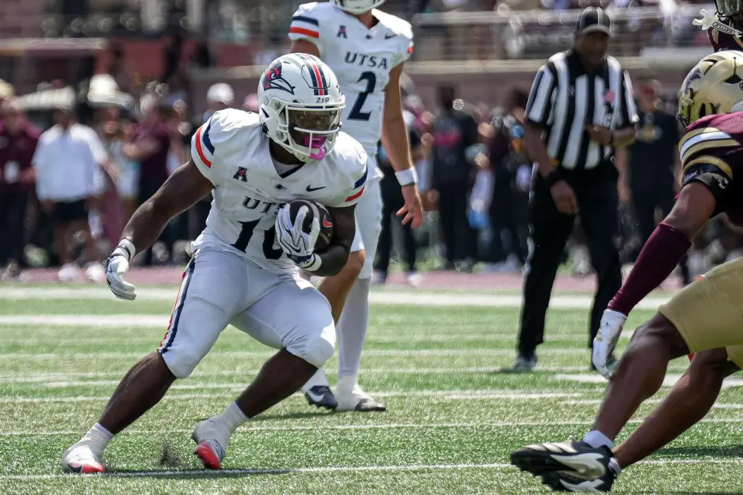 UTSA enfrenta o Texas, o time número 1 do país, no sábado às 19h em Austin. É um desafio gigante, os Longhorns são desc…