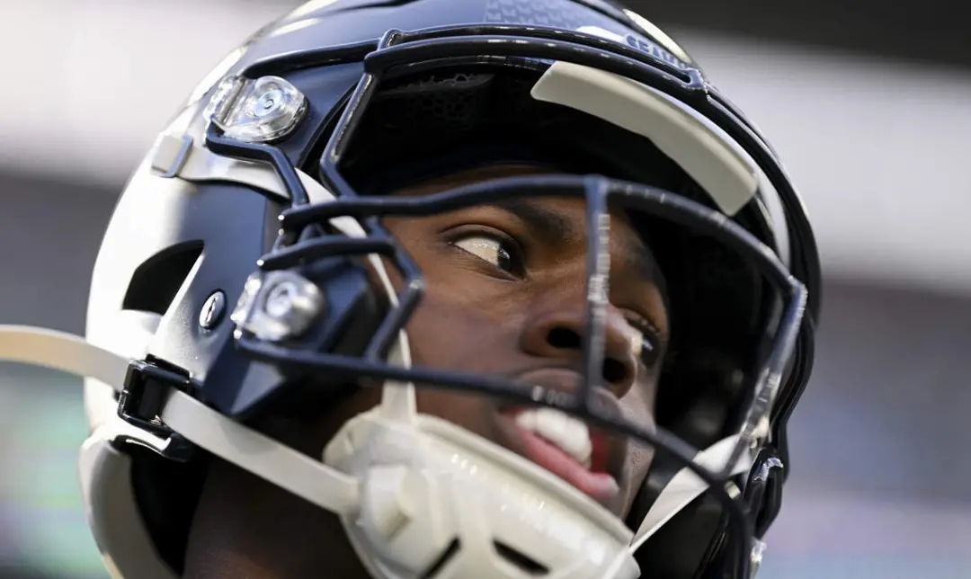 Brian Fleury limitou Jadarian Price a sete corridas nas primeiras 36 jogadas do Seahawks. A ideia foi ser cauteloso com…