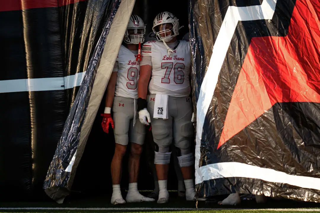 Lake Travis enfrenta Cornerstone Christian no Rattler Stadium, em San Marcos, neste quinta. A partida vem depois de um …