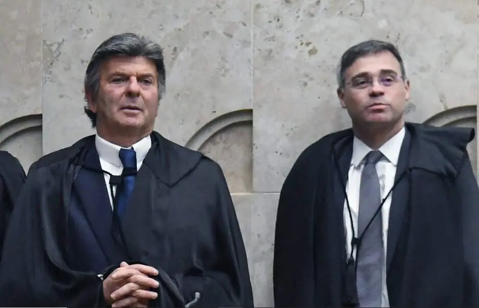 Ministros do STF Mendonça e Fux receberam dados do celular de Daniel Vorcaro da Polícia Federal. A entrega desse materi…