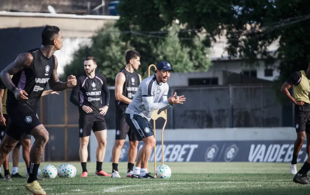 Thiago Carpini chegou no Remo e falou que vai potencializar o elenco atual para a Série A. Ele disse que a diretoria fo…