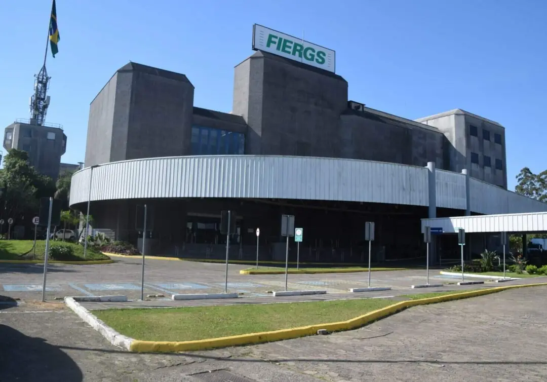 Fiergs mantém a projeção de PIB gaúcho em 2,2% para 2026, mas a expectativa industrial melhorou de 0,8% para 1,8%, impu…