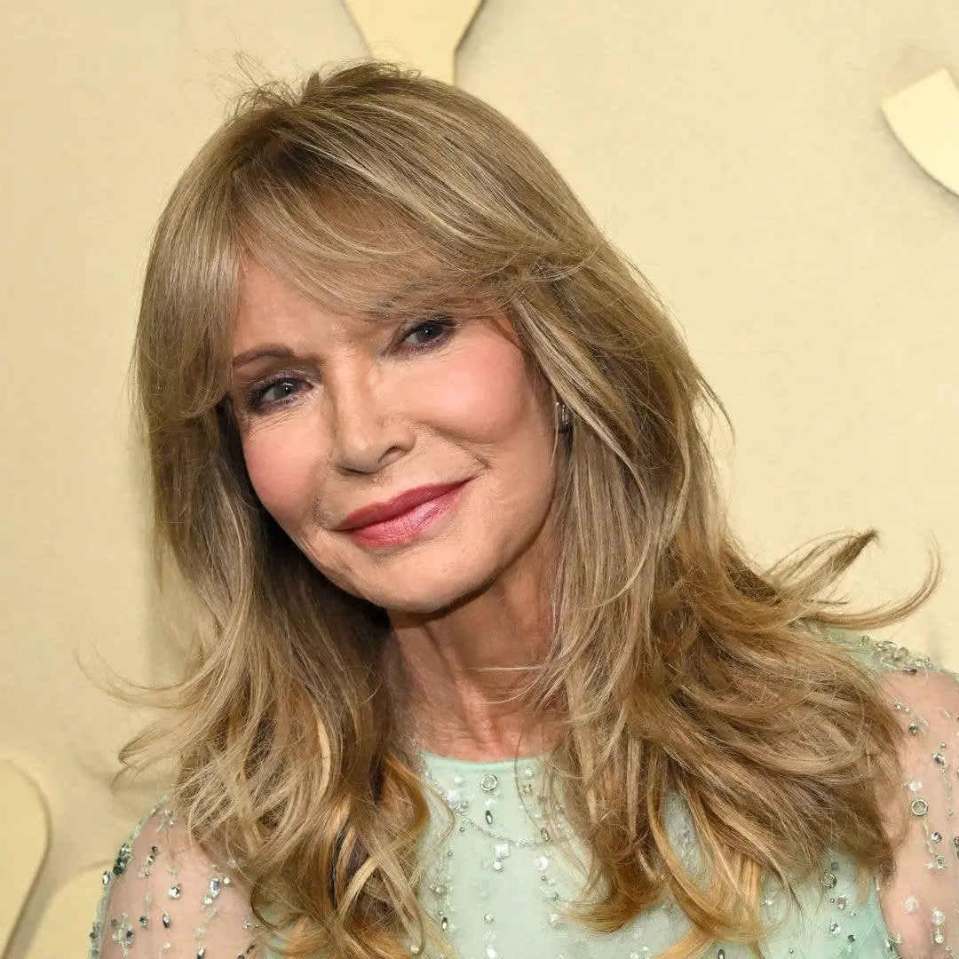 Jaclyn Smith comemorou um grande marco durante sua turnê de livros logo depois de aparecer nos Emmy Awards em Los Angel…
