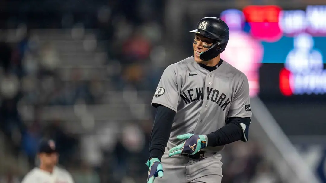 Yankees em boa posição, mas Aaron Judge saiu do jogo de terça contra Minnesota por sentir aperto na perna. Isso mostra …