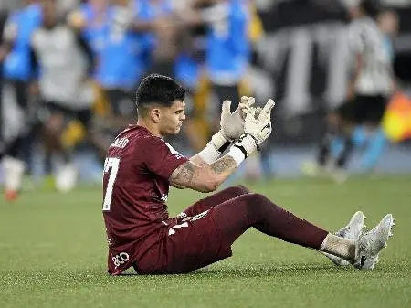 Brazão vai passar por cirurgia e será desfalque no Santos por tempo indeterminado. A ausência dele afeta o planejamento…