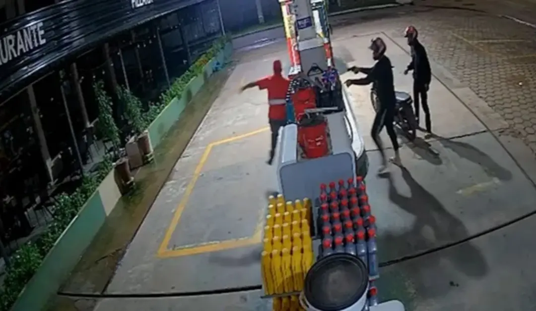 Tomé-Açu, no Pará, teve a loja de conveniência de um posto atingida por tiros na madrugada de quinta-feira. O ataque fe…