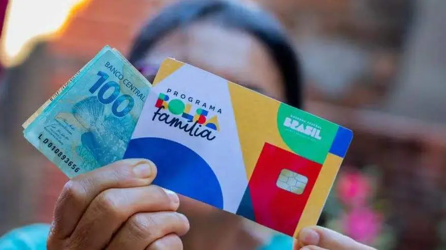 Bolsa Família sobe 15% a partir de 19 de outubro, subindo o benefício médio para R$ 777. Aumentos assim ajudam a famíli…