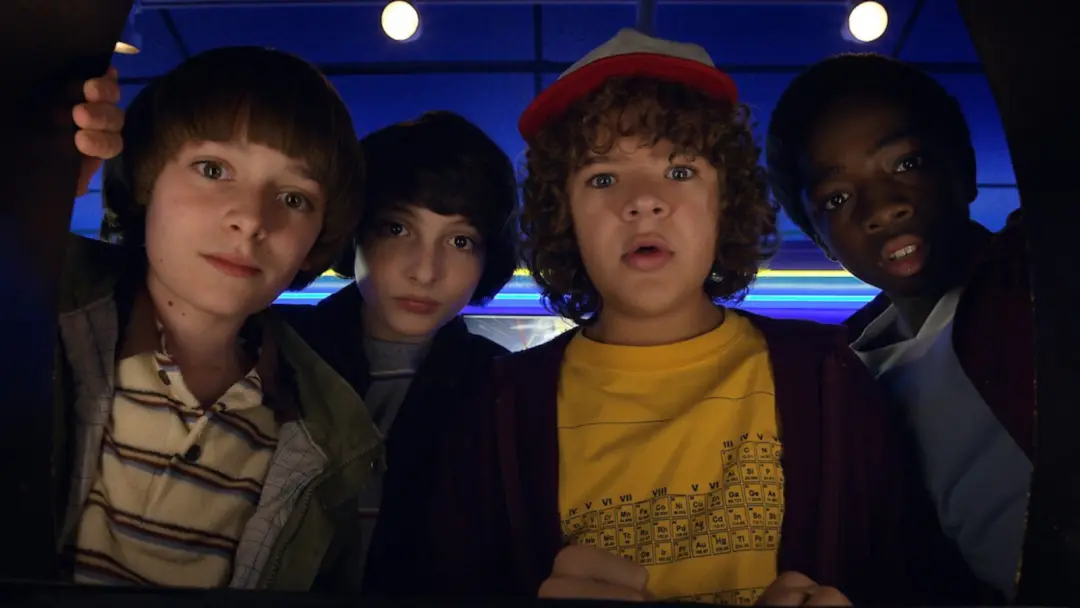 Dark, série alemã de 3 temporadas, é apontada como melhor que Stranger Things no gênero de mistério sci-fi. A trama env…