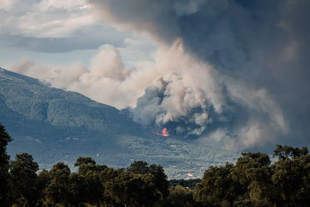 O clima quente favorece incêndios de grande porte. A gente é responsável por 95% das ignições, sendo que metade delas s…