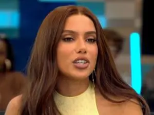 Anitta disse que artista nao e vitima e que ela nao tem noia de agradar o publico. Pelo que entendi, isso mostra que a …