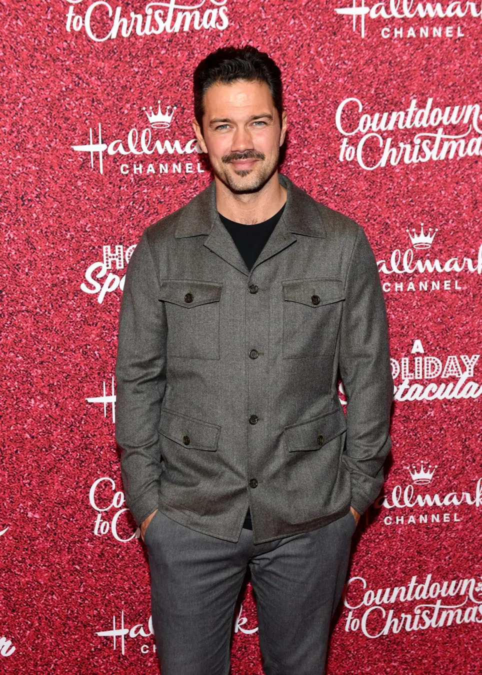 Ryan Paevey saiu da Hollywood antes de uma pausa de dois anos, revelando que ficou recluso psicologicamente. É pesado n…