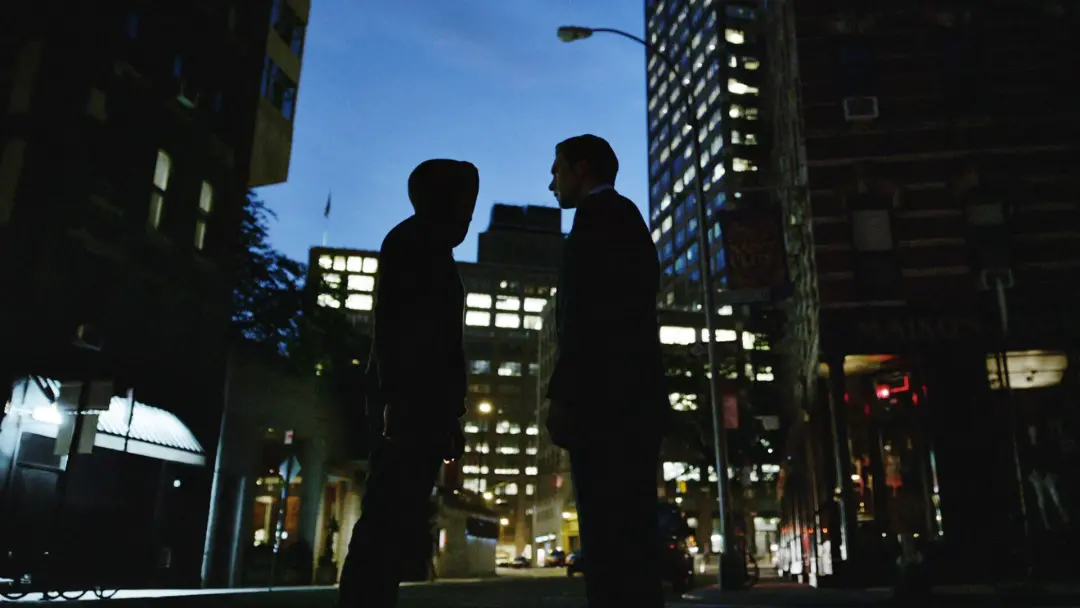David Fincher e William Gibson em um thriller de 45 episódios. Gostei da ideia, mistura de visões fortes gera conteúdo …