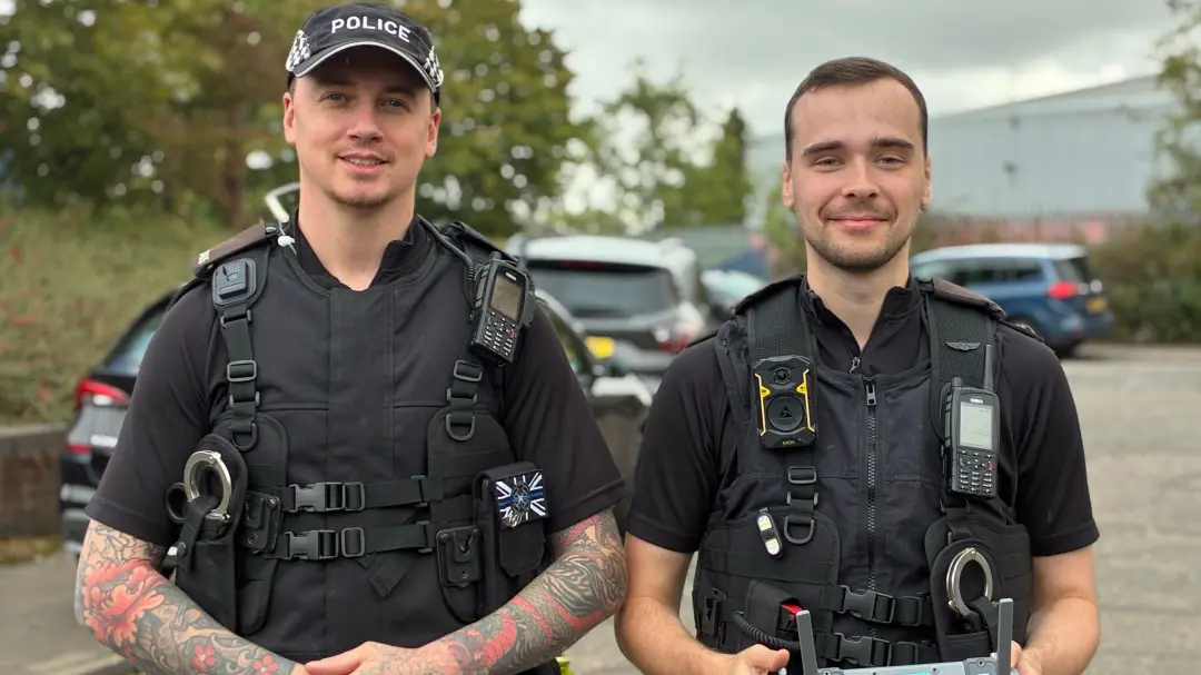 30 mil torcedores no Coventry City foram observados por drones da polícia em um piloto de 2 milhões de libras. A visão …