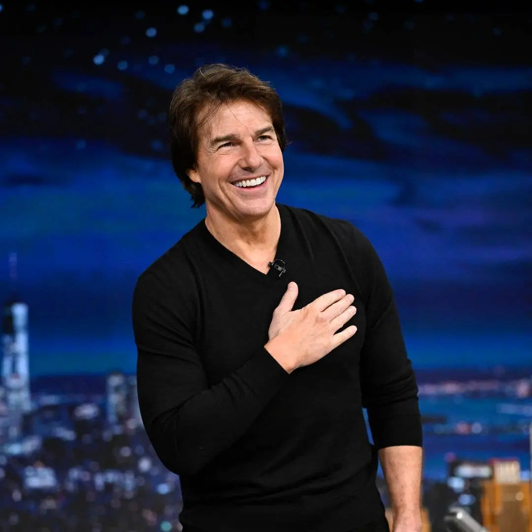 Tom Cruise comentou com Jimmy Fallon sobre o que ele e Taylor Swift conversaram no jogo dos Chiefs, revelando o papel i…