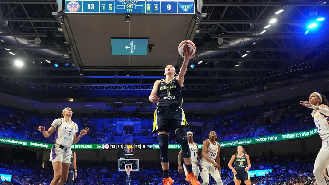 Paige Bueckers voltou com 19 pontos no primeiro jogo depois da Copa do Mundo, após o time vencer a final contra a Franç…