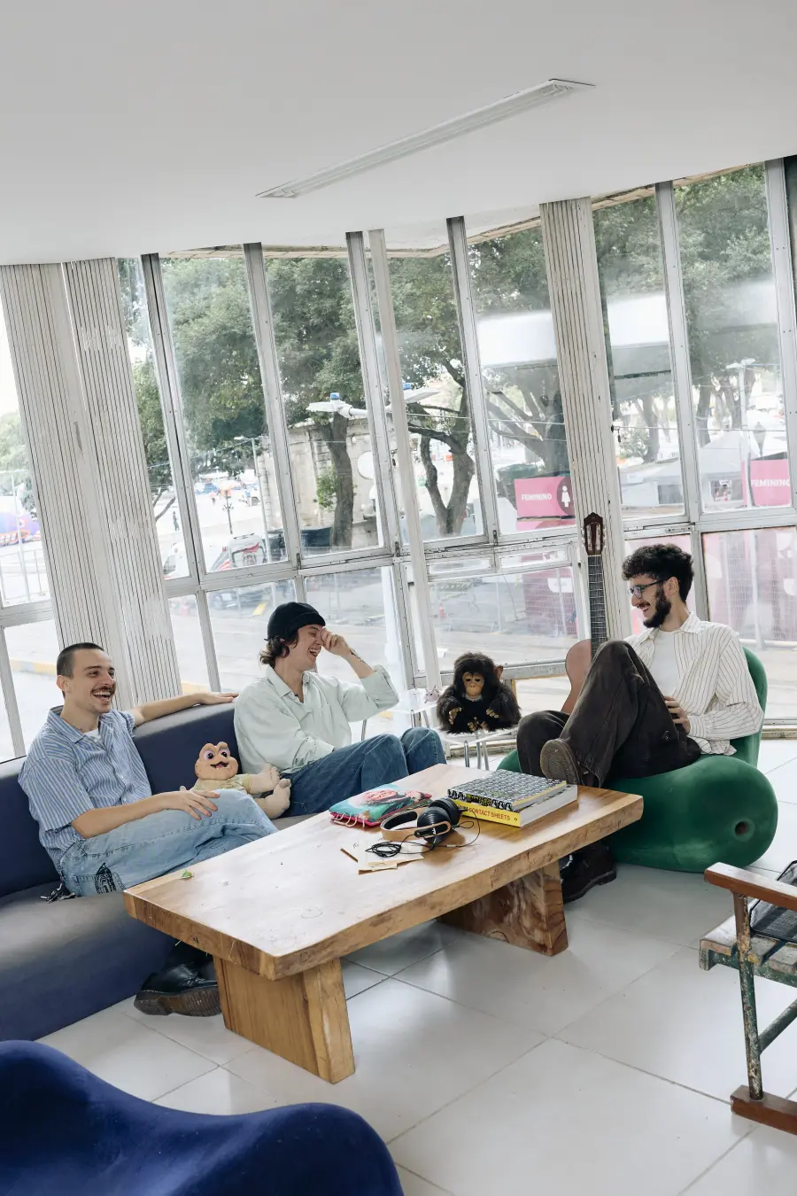 Ateliê Arco, no Centro do Rio, abriu ao público com a mostra coletiva Habitar Arco, reunindo pesquisas de artes visuais…