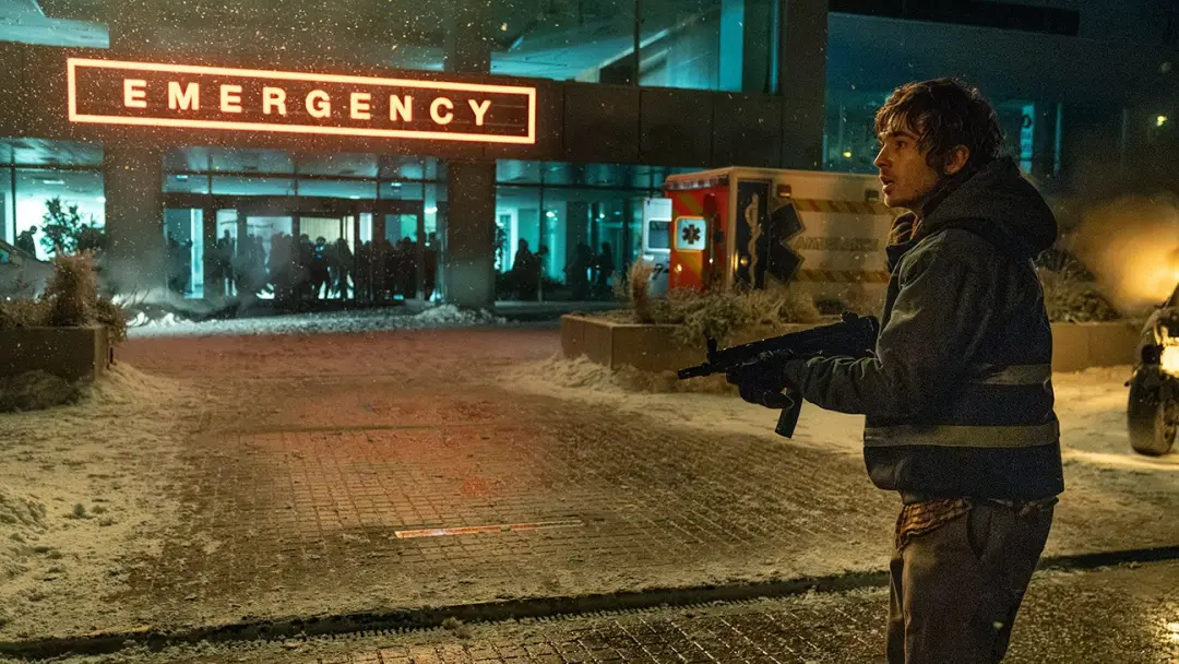 Resident Evil, reboot do jogo, já está nos cinemas com Austin Abrams. Acho que filmes de terror precisam manter a essên…