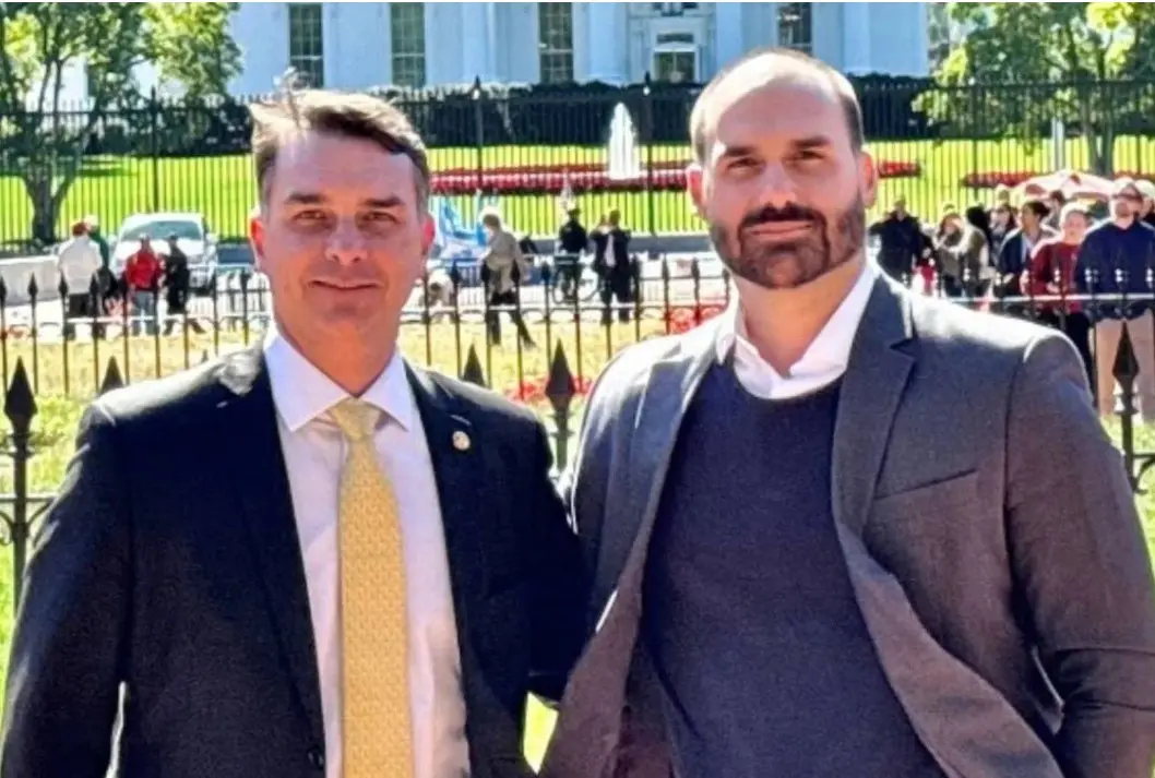 Eduardo Bolsonaro defendendo novas sanções americanas contra autoridades brasileiras gera temor entre aliados de Flávio…