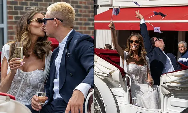 Amy Childs desfilou em carruagem estilo Cinderela na rua principal de Essex antes do segundo casamento com Billy Delbos…