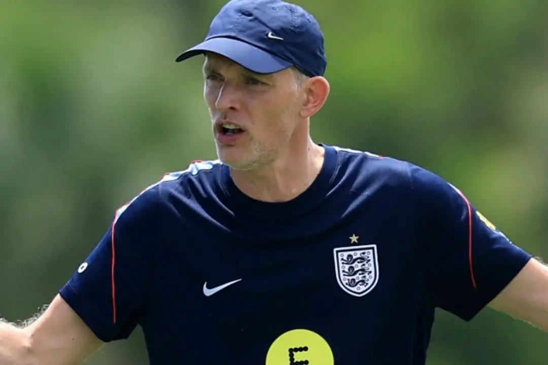 Palmer e Alexander-Arnold estão no elenco da Inglaterra para a Nations League, segundo Tuchel. É bom ver nomes importan…