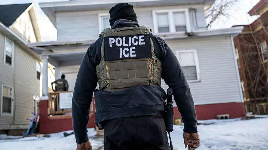Minnesota viu juízes de tribunal federal trocando emails e usando planilhas informais para lidar com petições de imigra…