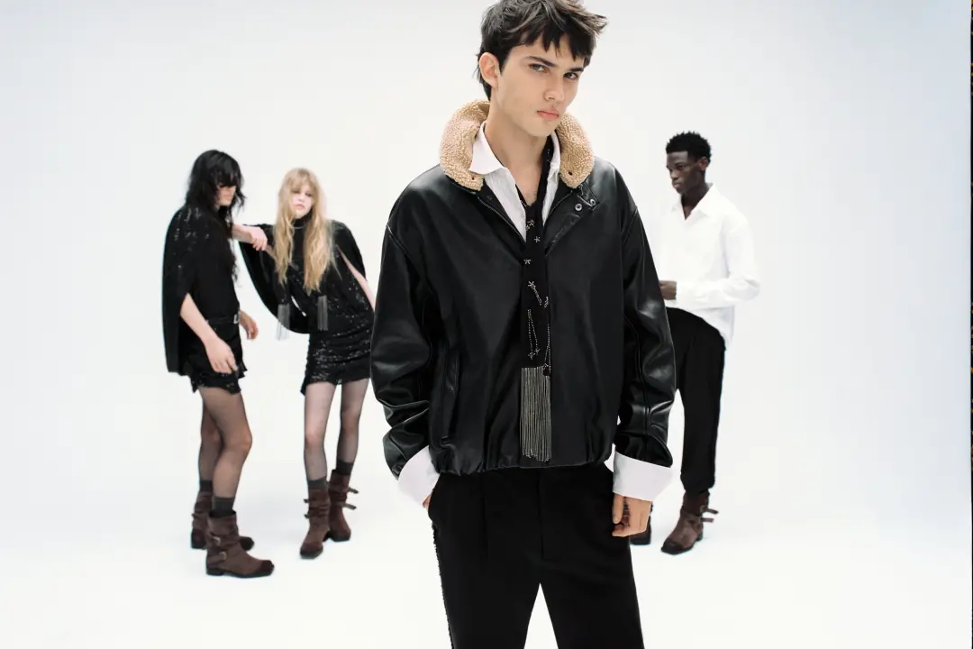 Oscar Ouyang traz a coleção que resgata a importância das subculturas, mostrando como a moda nasce nos margens, em club…