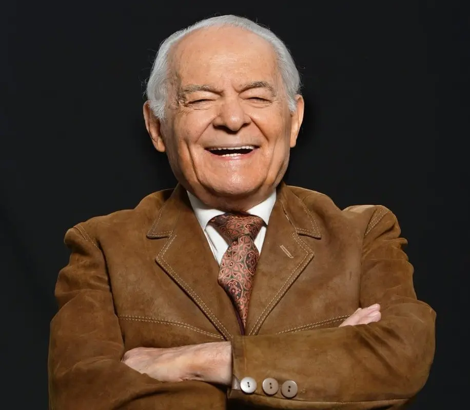 Othon Bastos, aos 93 anos, segue ativo com o monólogo Não me entrego, não! em cartaz no Teatro Arthur Azevedo, em Campo…