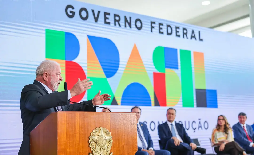 Ministério Público e TCU pediram suspensão do reajuste de 15% do Bolsa Família. Isso levanta dúvidas sobre se tinha pre…