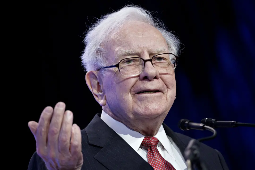 Warren Buffett deixará a presidência do conselho da Berkshire Hathaway e Howard assumirá o cargo. A transição mostra co…
